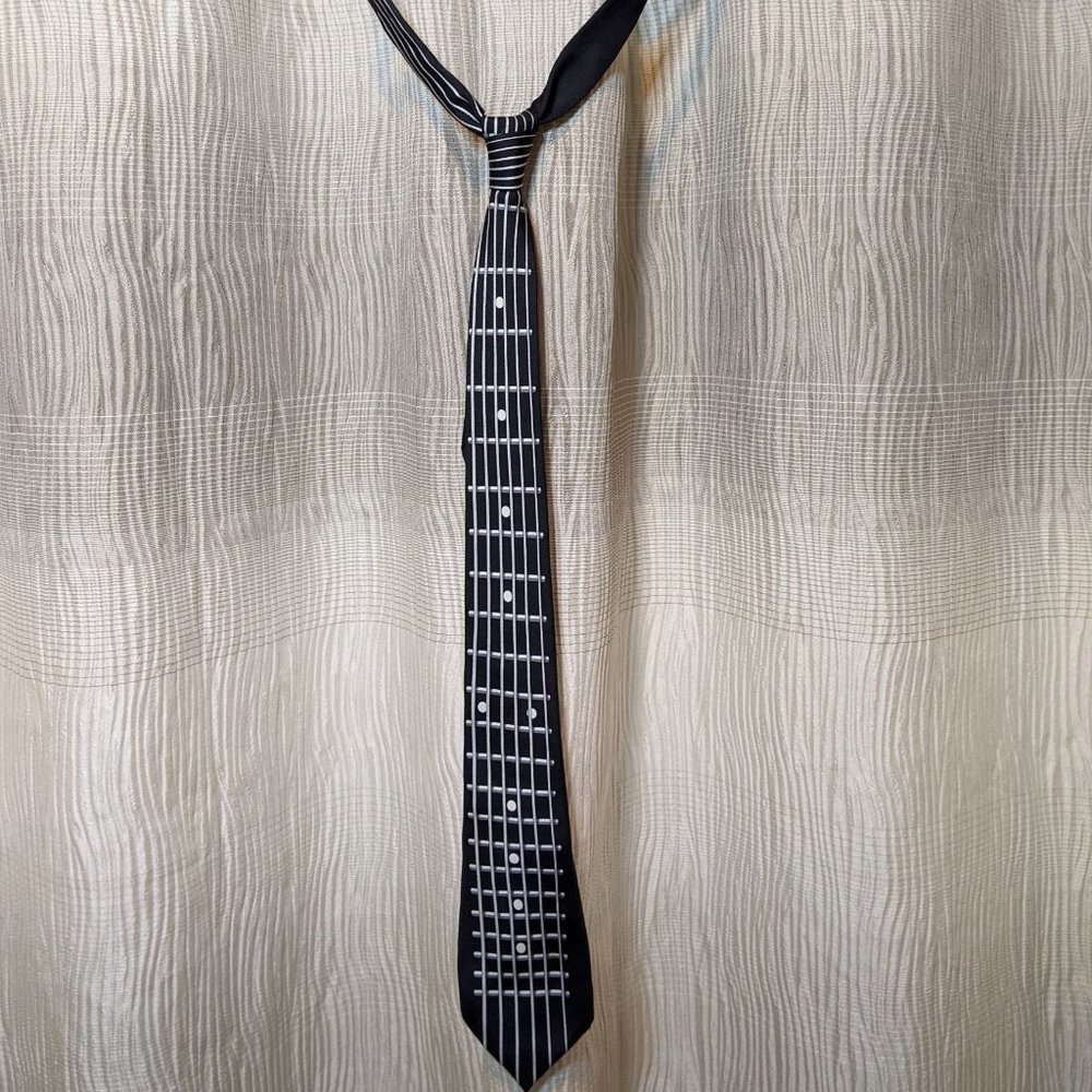 Dave the Cat Tie - Guitar Fretboard
